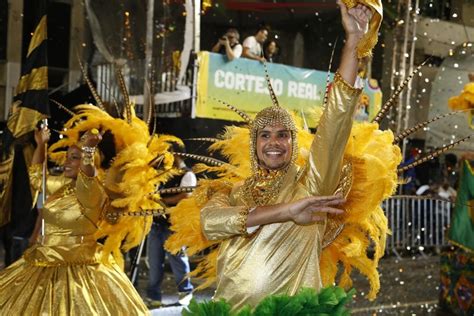 Carnaval De Curitiba Ter Dois Dias