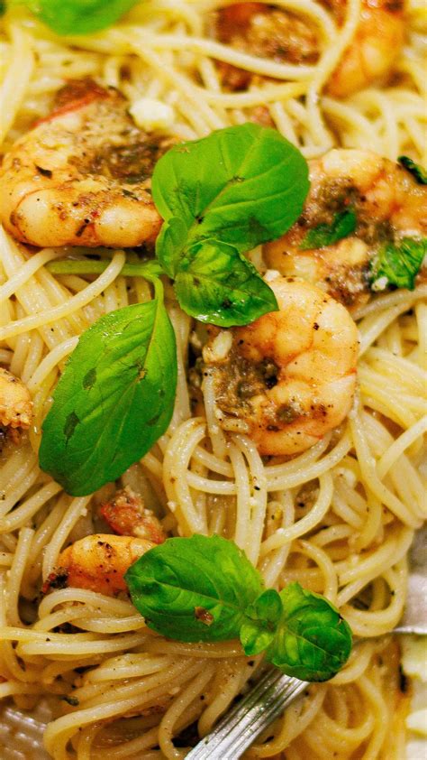 Creamy Lemon Garlic Parmesan Shrimp Pasta RecipeMagik