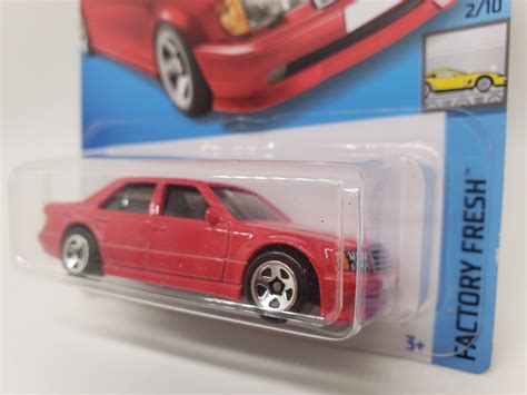 Hot Wheels Mercedes Benz E Red Factory Fresh Miniature Collectable Scale Model Toy Car