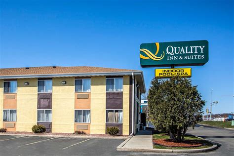 Quality Inn & Suites West Bend, WI - See Discounts