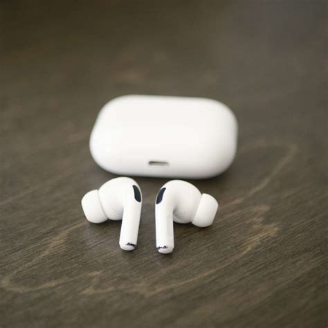 Apple AirPods Pro Review: Excellent for Apple Fans