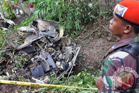 Reruntuhan pesawat latih TNI-AU masih di lokasi - ANTARA News