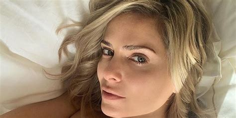 Clara Morgane R V Le Ses Courbes En Bikini Blanc Ultra Sexy