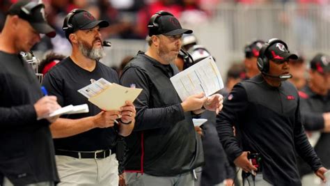 Falcons HC Arthur Smith Reveals How He Stays Calm in Wild Game Situations