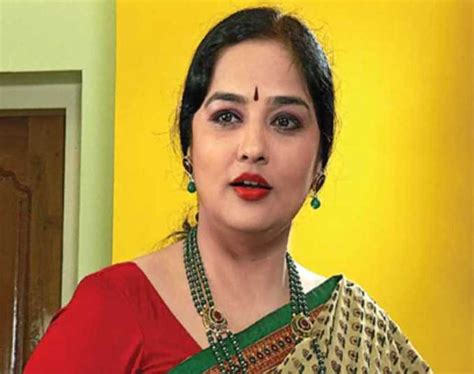 Serial actress Meena Kumari wiki Biography DOB Images - LabuWiki