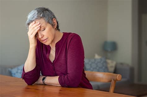 Hormigueo En La Cabeza 13 Posibles Causas Mejor Con Salud