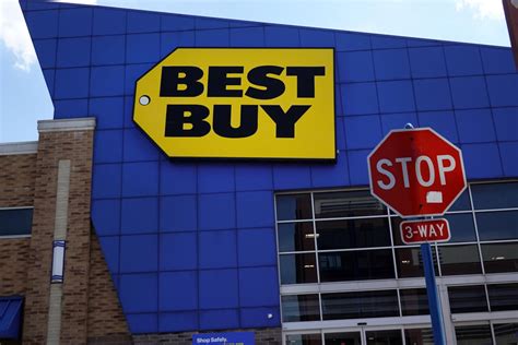 Analyst: Sell Best Buy stock as sales remain 'some of the worst in retail'