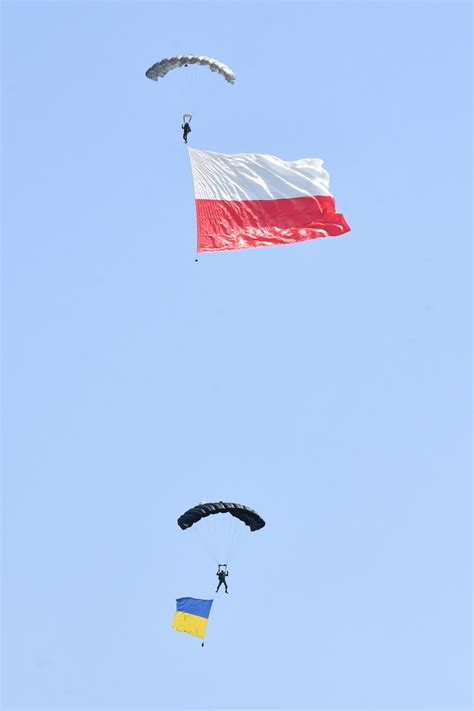 Air Show Radom 2023 Pierwszy Dzień Pokazów Na Polskim Niebie ZdjĘcia Wiadomości