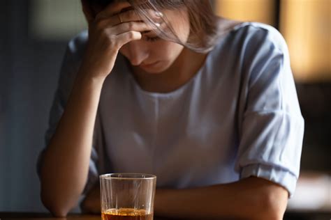 5 Early Signs Of Alcoholism Bluecrest Recovery Center