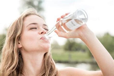 C Mo Cu Nto Y Por Qu Hay Que Beber Agua Las Claves Para Mantenerse