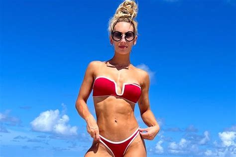 Sexy Carmella Bikini Pics