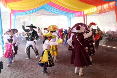 CARNAVAL CHIMALHUACÁN 2023 VIVE EN TI UJAJAY LLEGA A LA ZONA