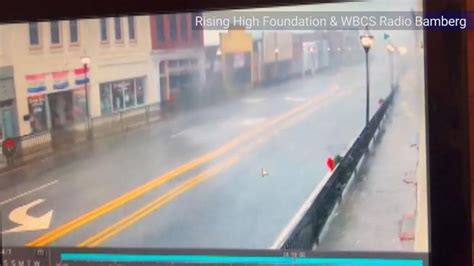 WATCH: Tornado rips through South Carolina and destroys building