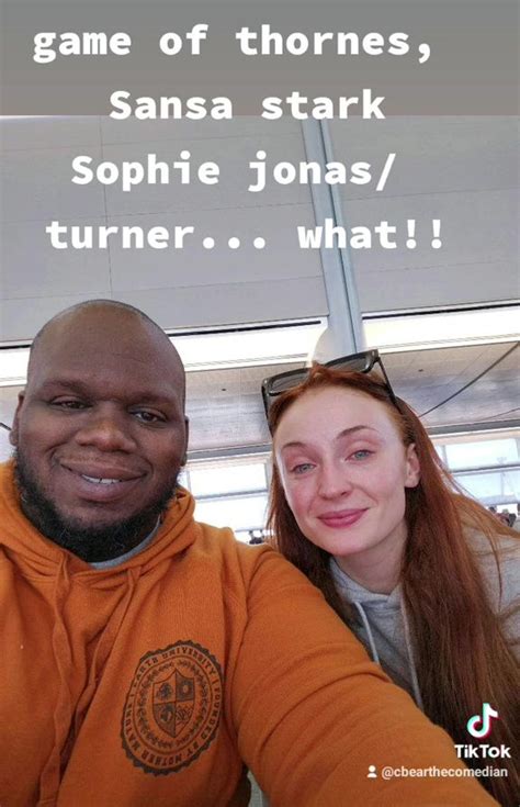 Best Of Sophie Turner On Twitter NEW Sophie Turner With A Fan Via