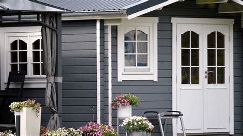 Design Expert Reveals The Best Paint Colors For Your Outdoor Shed