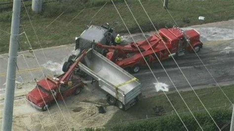 Images 2 Airlifted To Hospital After Tractor Trailer Crash