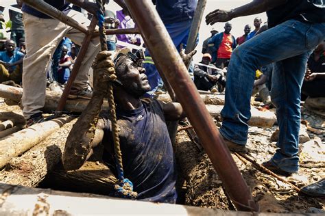 Eight Trapped Zimbabwean Miners Rescued Alive Zimbabwe Situation