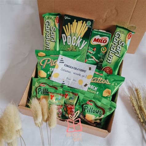 Snack Box Bouquet Kado Wisuda Ulang Tahun Hari Ibu Hari Guru Makanan