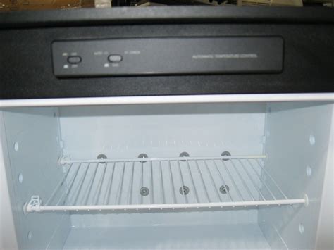 Dm2672 Dometic 6 Cubic Rv Refrigerator Will Replace Dm2652 Or Rm2652 Ebay