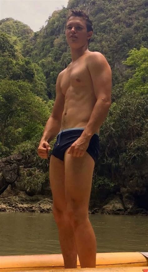 Ansel Elgort Nude LEAKED Bulge Pics Private Porn Video