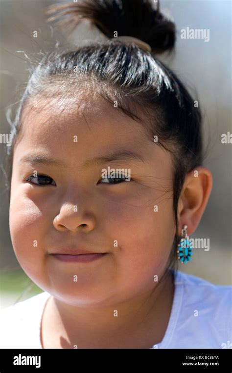 Fille indienne navajo Banque de photographies et dimages à haute