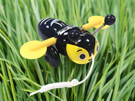 All Blacks Buzzy Bee Wooden Toy For Little Kiwis