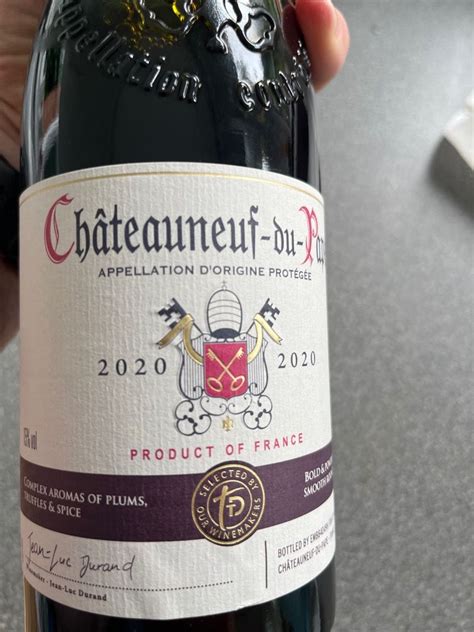 2020 Sainsbury s Châteauneuf du Pape Taste the Difference France