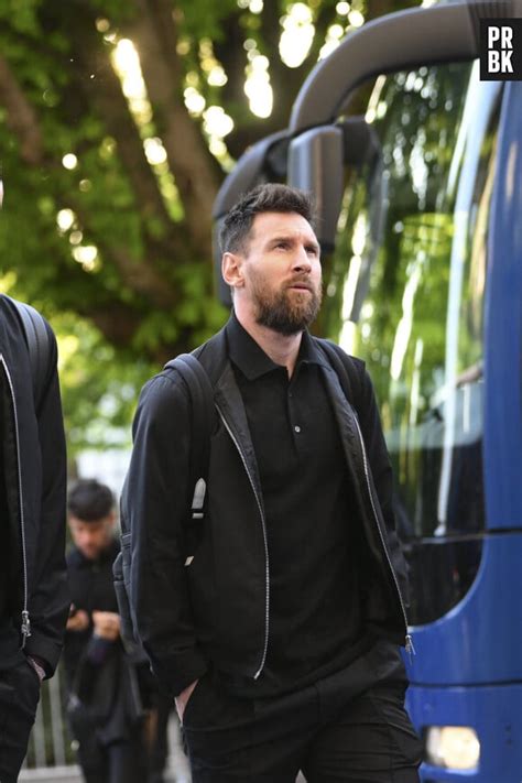 Photo Lionel Messi Psg Arrivées Des Joueurs Avant Le Match De