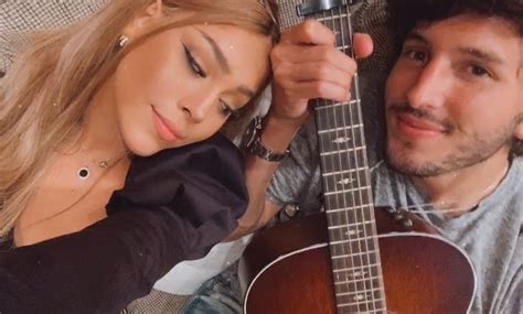 Sebastián Yatra terminó el misterio de si le fue infiel a Tini Stoessel