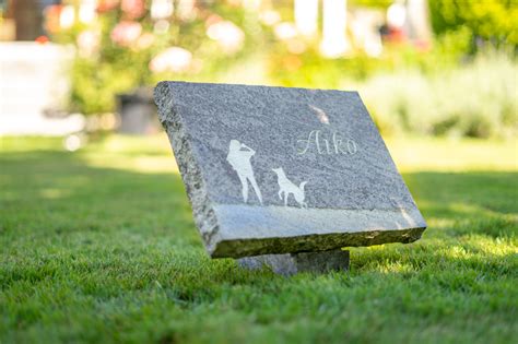 Grabschmuck für Hunde & Katzen | Himmelspfote Shop