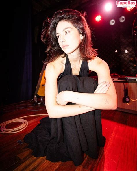 Gracie Abrams Aka Gracieabrams Nude Leaks Fapellas