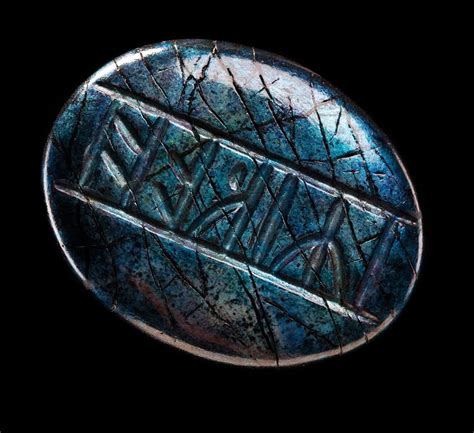 Weta Workshop Hobbit Kili S Rune Stone NxDeals