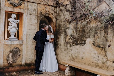 Christie Hayes And Justin Coombes Pearce Romantic Byron Bay Elopement