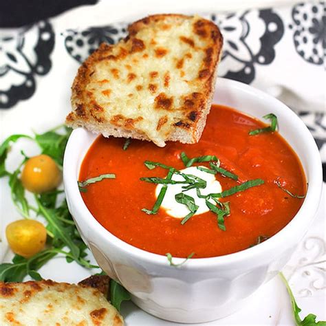 Oven Grilled Cheese and Tomato Soup l Panning The Globe