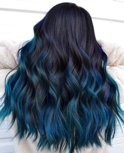 Blue Balayage La Tendencia De Tinte Azul Para Tu Cabello Actitudfem