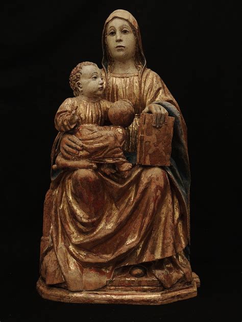 Restauro Di Una Scultura Lignea Raffigurante Madonna Col Bambino Di