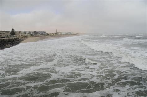 Swakopmund Beach (1) | Swakopmund | Pictures | Namibia in Global-Geography