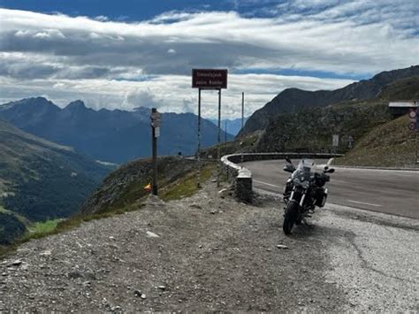 Moto Guzzi V85TT Ötztaler Gletscherstrasse Timmelsjoch Nordrampe