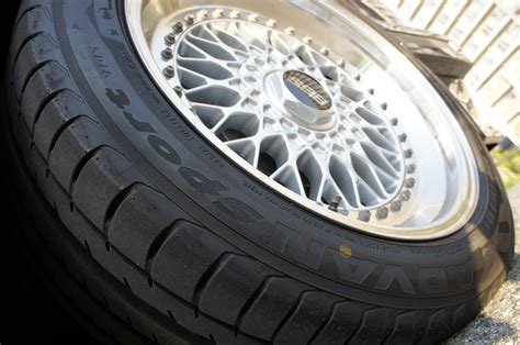 ADVAN Sport V105 - 森井副社長ブログ！BMW専門店Studie（スタディ）では、BMW全てのシリーズのカスタマイズ、ドレス ...