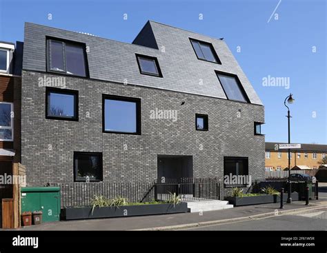 Mansard Roof Design Uk Hi Res Stock Photography And Images Alamy