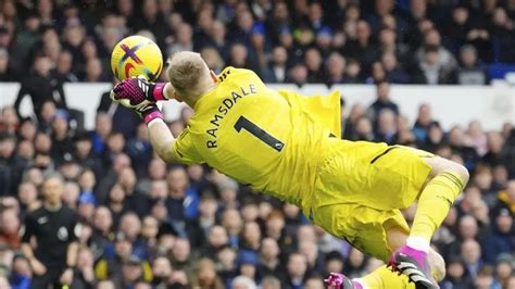 England Goalkeeper Aaron Ramsdale Leaves Arsenal After Losing His Place