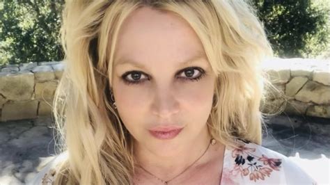 Britney Spears Teases Return To The Studio New Song In The Works