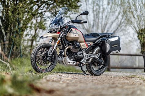 Moto Guzzi V85 TT Travel La Prova Il Prezzo Anteprima Prova E Foto