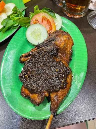 10 Tempat Makan Bebek Goreng Paling Enak Di Semarang Nibble