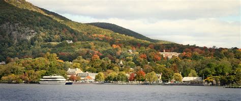 Fall Foliage Cruise | Hudson River, Milton