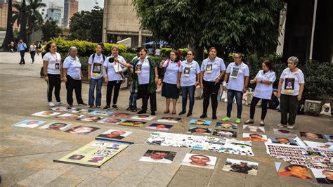 Familiares de víctimas de Desaparición forzada en la Comuna 13 y