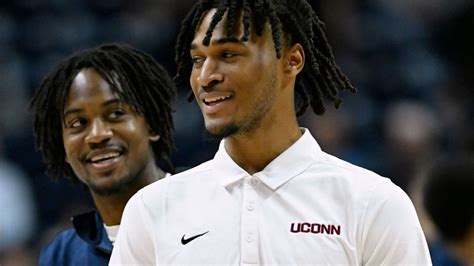 Stephon Castle expected to return for UConn Huskies Tuesday - ESPN