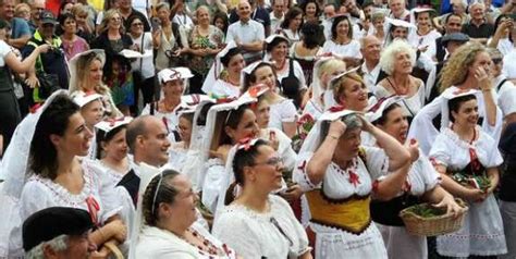 Nemi sagra delle fragole domenica 2 giugno la 91ª edizione