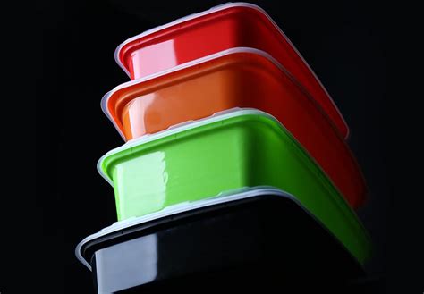 What is the Best Material for To Go Containers?