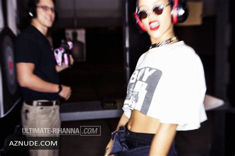 Rihanna Topless And Nude For Unapologetic Album AZNude